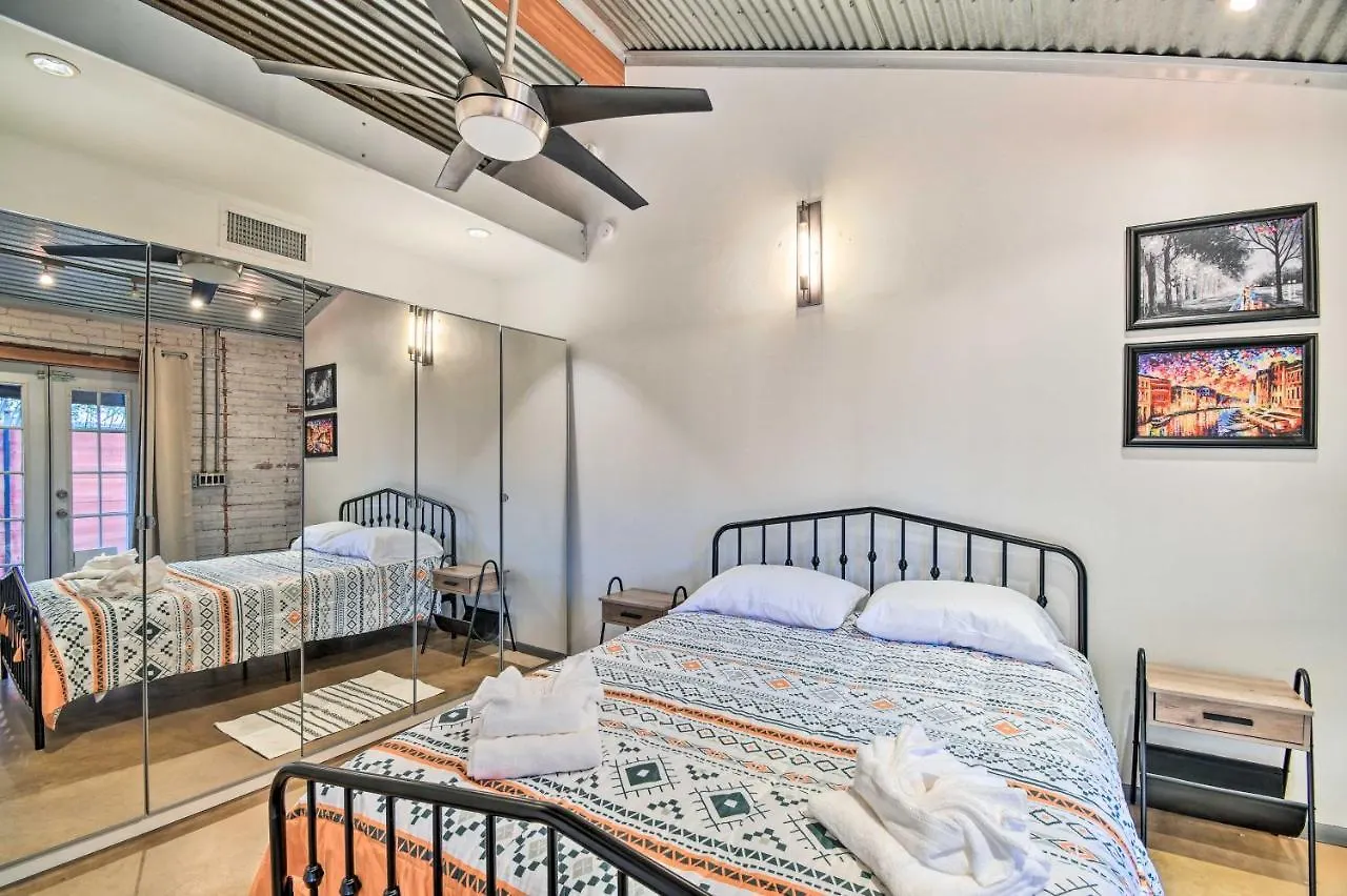 Phoenix Getaway With Patio, Near Roosevelt Row!