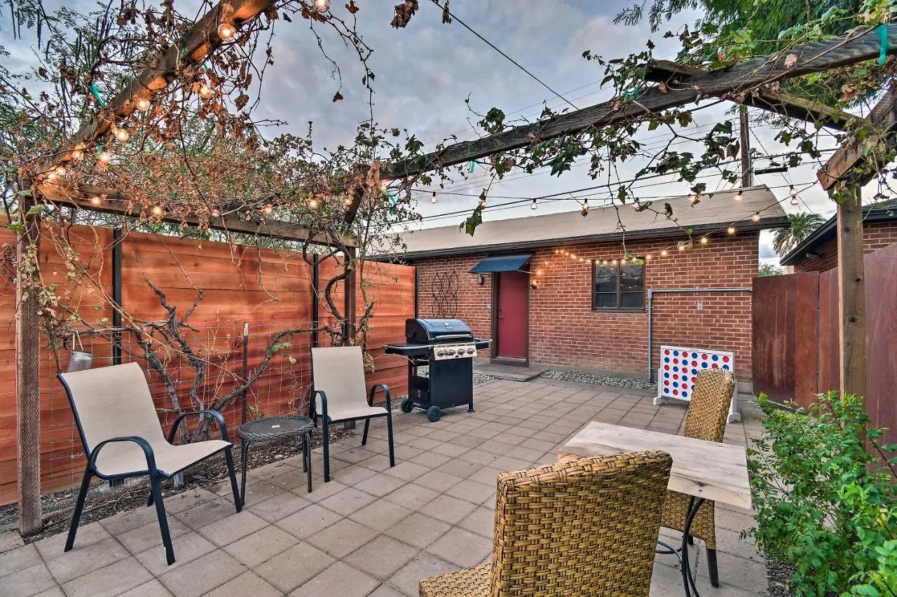 Phoenix Getaway With Patio, Near Roosevelt Row! בית נופש