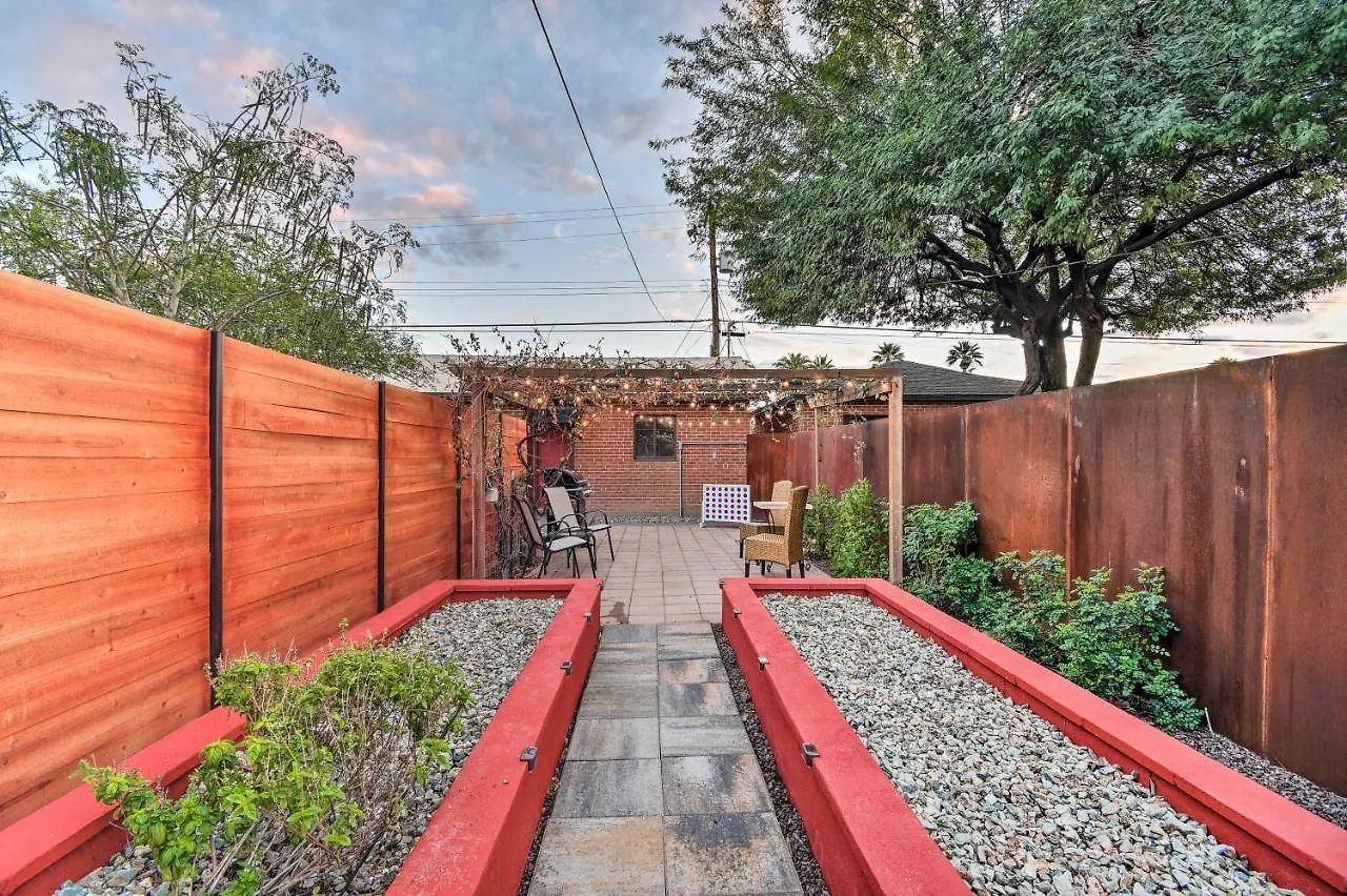 בית נופש Phoenix Getaway With Patio, Near Roosevelt Row! ארצות הברית
